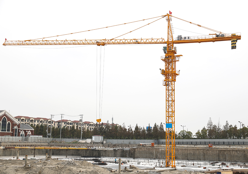 QTZ100 (6013) TopKit Tower Crane 6T 8T การหมุนสองครั้ง