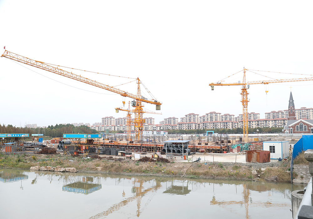 QTZ160 (6516、6020) TopKit Crane 10ton Jib ความยาว 60/65m